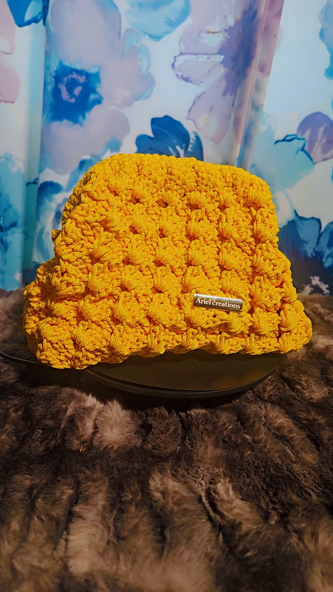 Ariel bubble wave clutch purse